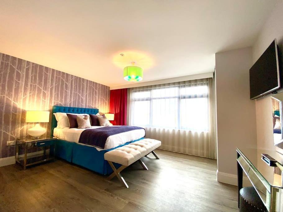 Apartment Quayside Penthouse: Poole's Prime 3-bedroom Haven Poole